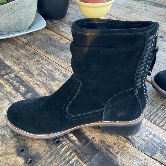 Lucca black suede boots,6 1/2. - Picture 3 of 16
